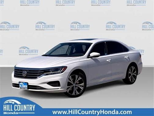 2022 Volkswagen Passat 2.0T SE