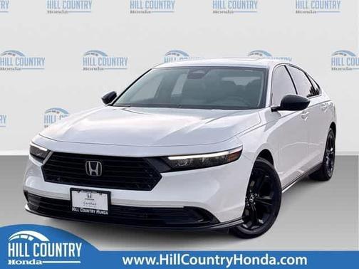 Platinum White Pearl 2025 Honda Accord SE