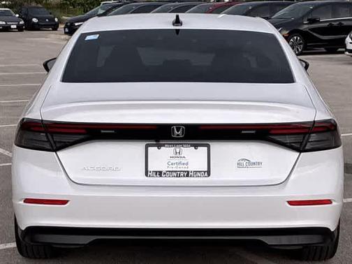 Platinum White Pearl 2025 Honda Accord SE