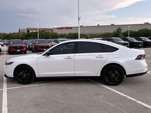 Platinum White Pearl 2025 Honda Accord SE