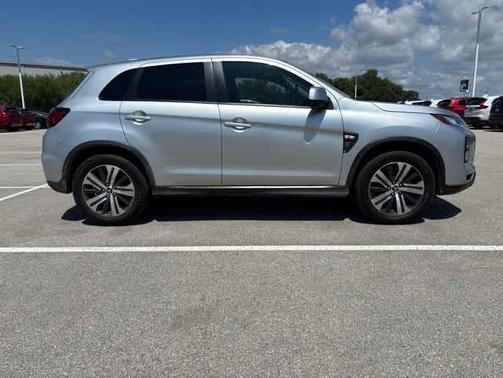 Alloy Silver Metallic 2020 Mitsubishi Outlander Sport ES