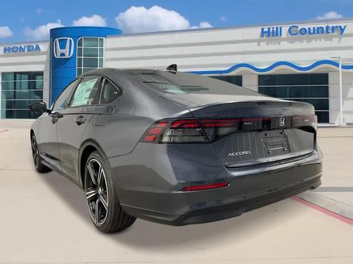 Meteorite Gray Metallic 2026 Honda Accord SE