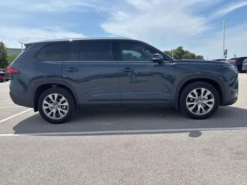 Storm 2024 Toyota Grand Highlander LIMITED