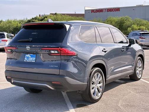 Storm 2024 Toyota Grand Highlander LIMITED