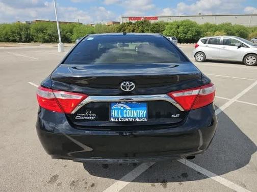 2017 Toyota Camry SE
