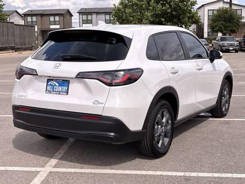White 2026 Honda HR-V LX