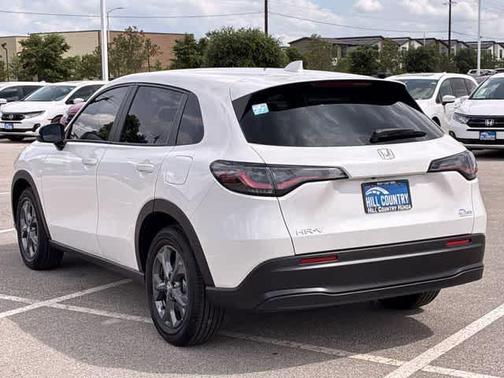 White 2026 Honda HR-V LX