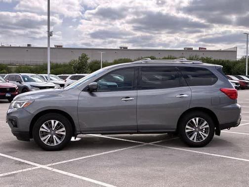 Gun Metallic 2020 Nissan Pathfinder S