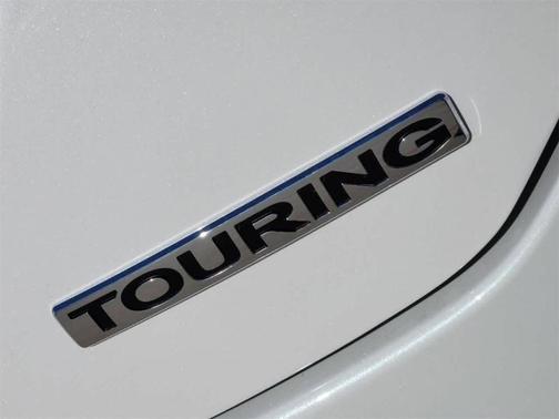 2025 Honda Pilot TOURING+