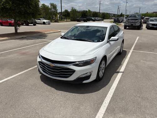 Summit White 2023 Chevrolet Malibu LT