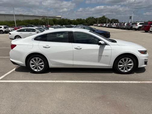 Summit White 2023 Chevrolet Malibu LT