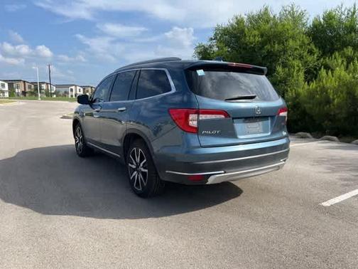 2021 Honda Pilot Touring 7-Passenger