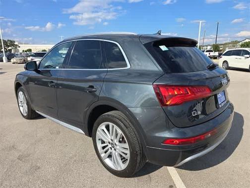 2018 Audi Q5 2.0T Premium Plus