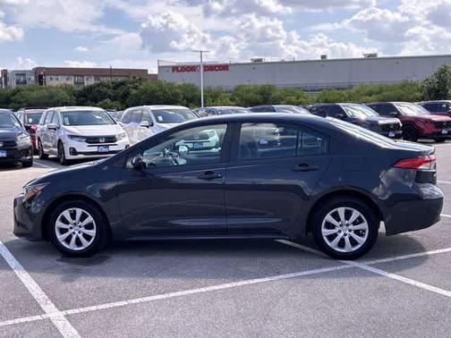 UNDERGROUND 2025 Toyota Corolla LE