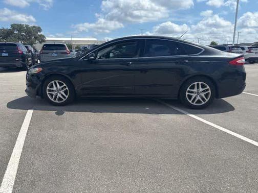 Tuxedo Black Metallic 2013 Ford Fusion SE