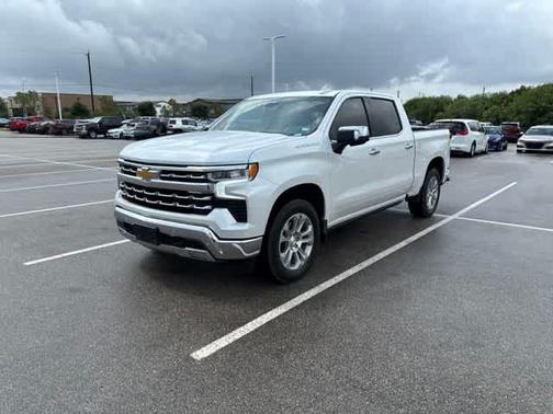 Iridescent Pearl Tricoat 2024 Chevrolet Silverado 1500 LTZ