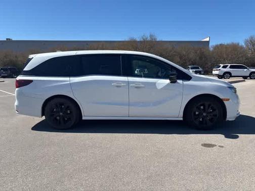 2024 Honda Odyssey Sport