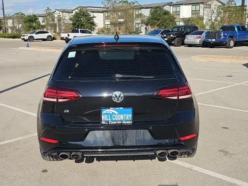 2019 Volkswagen Golf R 2.0T w/DCC & Navigation