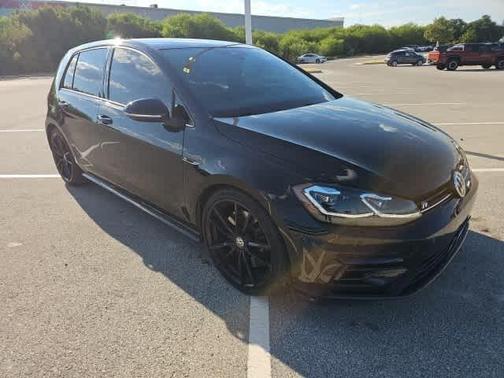 2019 Volkswagen Golf R 2.0T w/DCC & Navigation