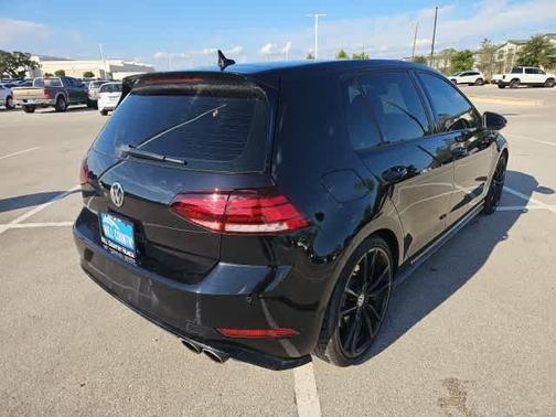 2019 Volkswagen Golf R 2.0T w/DCC & Navigation