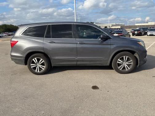2016 Honda Pilot EX-L w/ Navigation