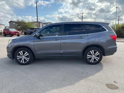 2016 Honda Pilot EX-L w/ Navigation