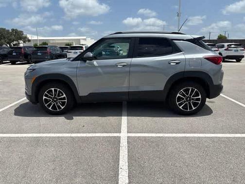 Sterling Gray Metallic 2024 Chevrolet Trailblazer LT