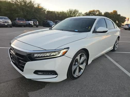 2019 Honda Accord Touring 2.0T