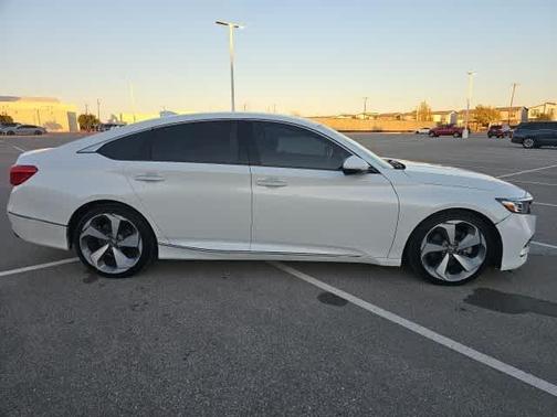 2019 Honda Accord Touring 2.0T