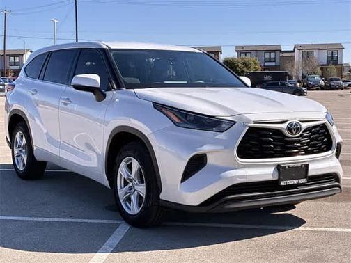 2022 Toyota Highlander L