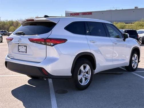 2022 Toyota Highlander L