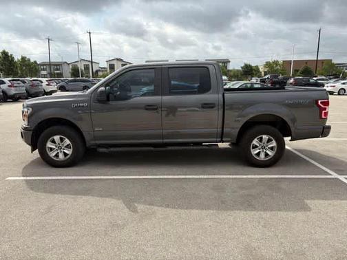 Magnetic Metallic 2018 Ford F-150 XL