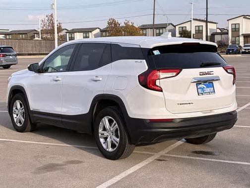 Summit White 2024 GMC Terrain SLE