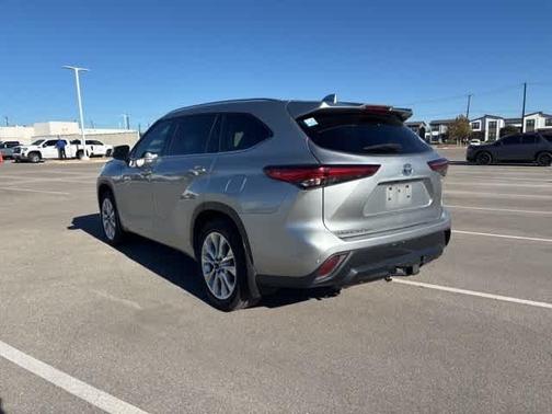 2023 Toyota Highlander Hybrid Limited