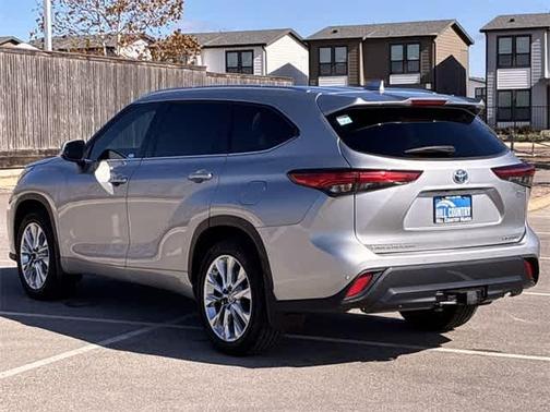 2023 Toyota Highlander Hybrid Limited
