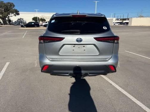 2023 Toyota Highlander Hybrid Limited