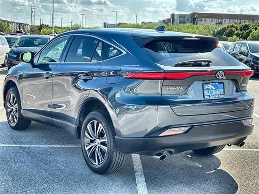 2021 Toyota Venza LE