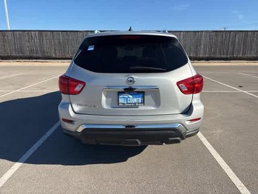 2017 Nissan Pathfinder S