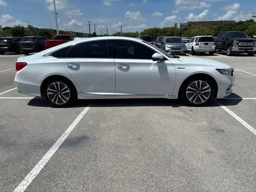 Platinum White Pearl 2020 Honda Accord Hybrid Touring