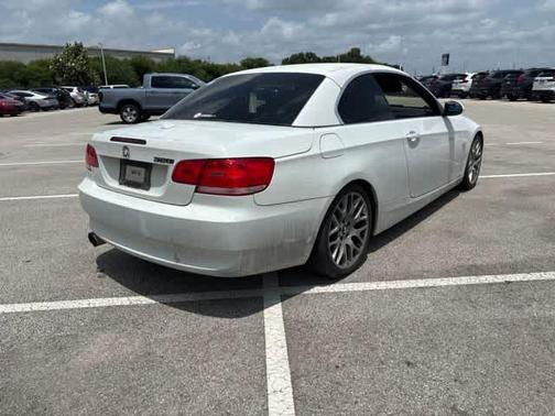 White 2009 BMW 328 i