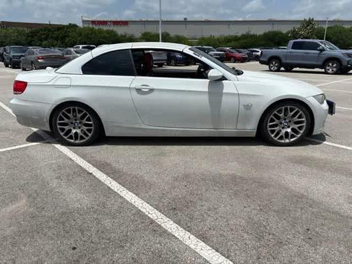 White 2009 BMW 328 i