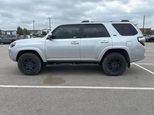 Classic Silver Metallic 2024 Toyota 4Runner SR5 Premium