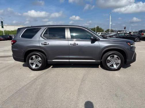 Modern Steel Metallic 2025 Honda Pilot EX-L
