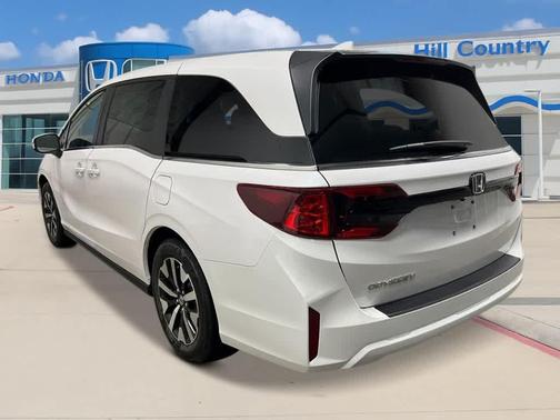 Platinum White Pearl 2026 Honda Odyssey EX-L