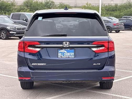 Obsidian Blue Pearl 2021 Honda Odyssey Elite