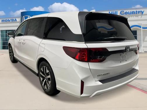 Platinum White Pearl 2026 Honda Odyssey EX-L