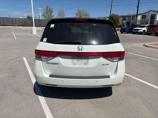 White 2014 Honda Odyssey Touring Elite