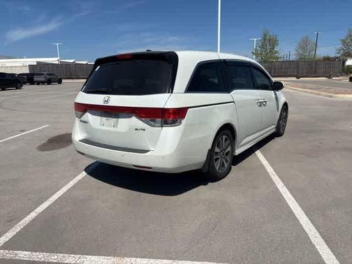 White 2014 Honda Odyssey Touring Elite