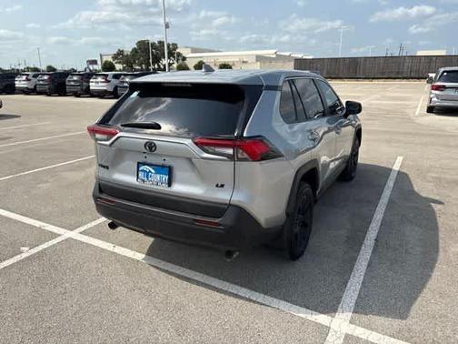 Silver Sky Metallic 2023 Toyota RAV4 LE