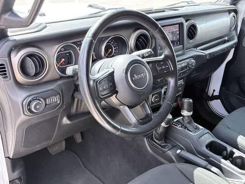 Bright White Clearcoat 2020 Jeep Wrangler Sport
